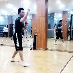 成人团课搏击操视频,燃情健身，释放活力