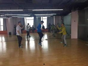 成人室内跳绳视频,轻松塑形，高效燃脂